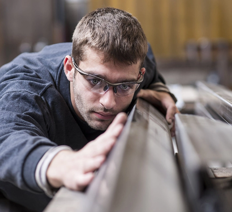 This image has an empty alt attribute; its file name is team-lite-1.webp